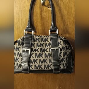 Michael Kors Handbag Beige Fabric, Black Leather, Gold Accents, Pre-owned